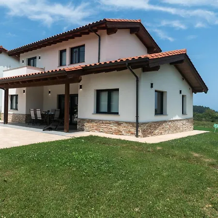 Casa Con Jardin Y Vistas - Mar Y Cuera Villa *