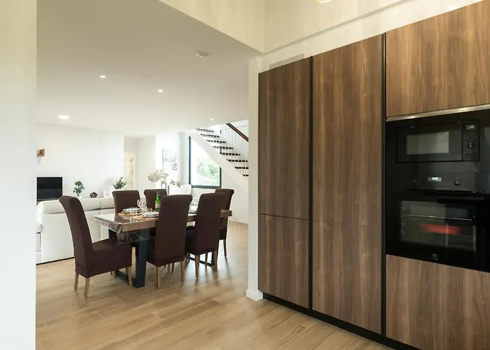 Casa Con Jardin Y Vistas - Mar Y Cuera Llanes