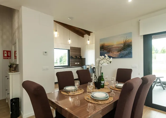 Casa Con Jardin Y Vistas - Mar Y Cuera Llanes