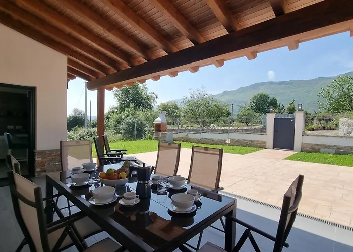 Casa Con Jardin Y Vistas - Mar Y Cuera Villa *