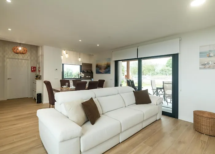 Casa Con Jardin Y Vistas - Mar Y Cuera Villa Llanes