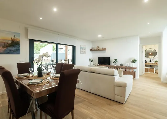 Villa Casa Con Jardin Y Vistas - Mar Y Cuera