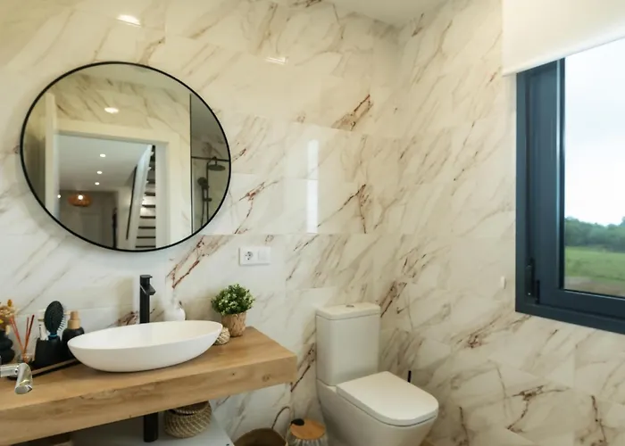 Casa Con Jardin Y Vistas - Mar Y Cuera Villa