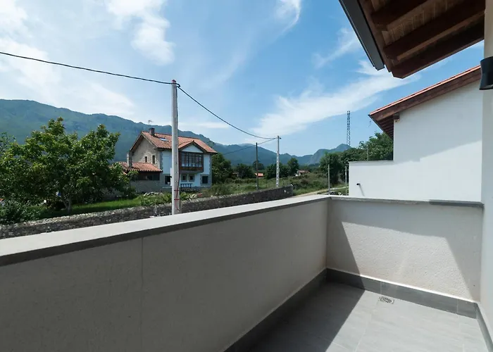 Casa Con Jardin Y Vistas - Mar Y Cuera *